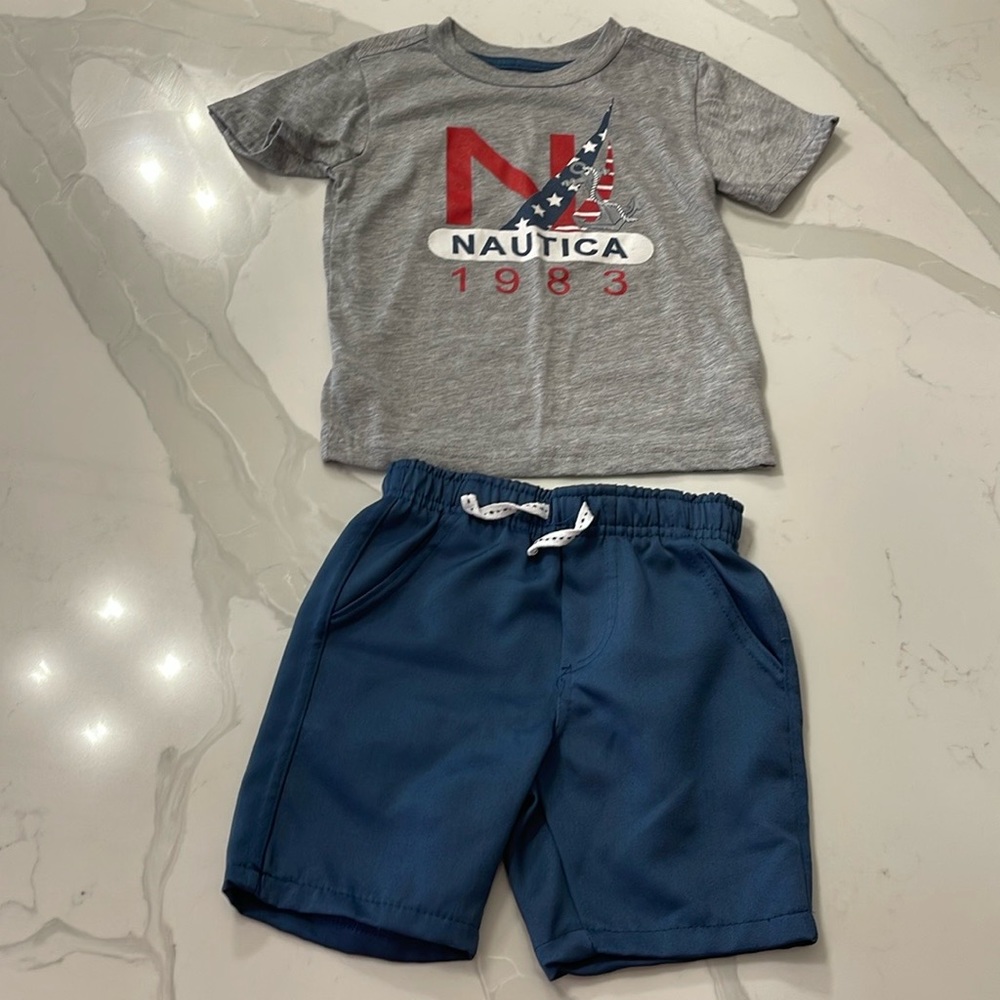 3T & 4T nautica shorts and tee set. In great condition!